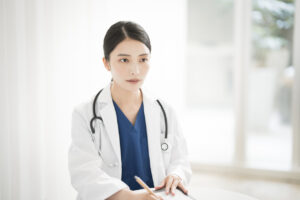 3-1. 形成外科専門医か？症例数は豊富か？